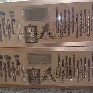 COPY - GLITZ & GLAM  Champagne 26 piece make up brush set